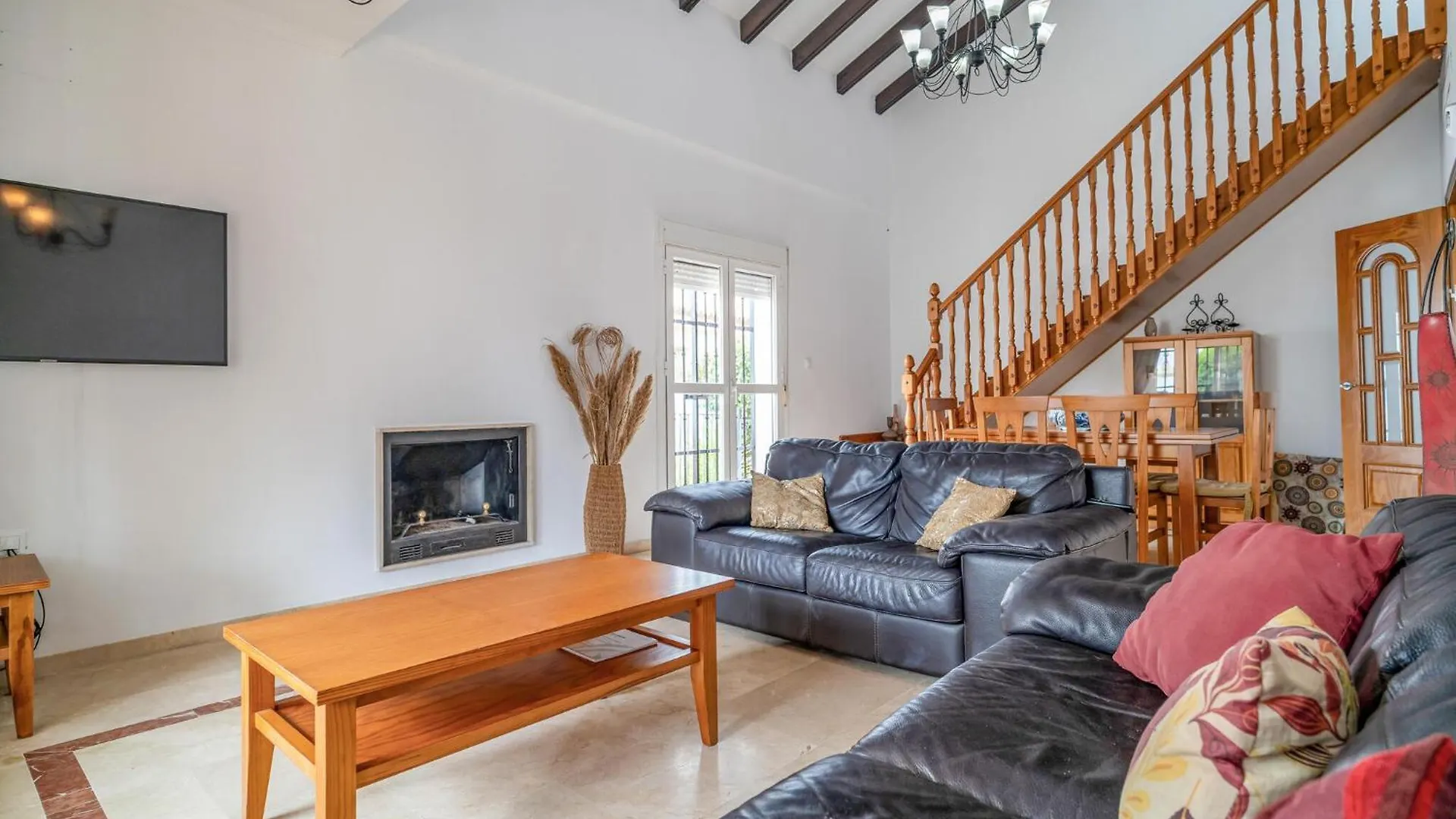 בית נופש Amazing Home In צ'יקלנה דה לה פרונטרה ספרד